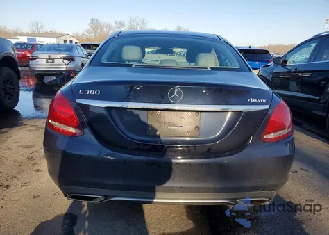 2015 Mercedes-Benz C 300 4Matic from USA, damaged, VIN 55SWF4KB4FU017357